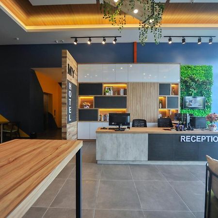 Mye Hotel Муар Экстерьер фото